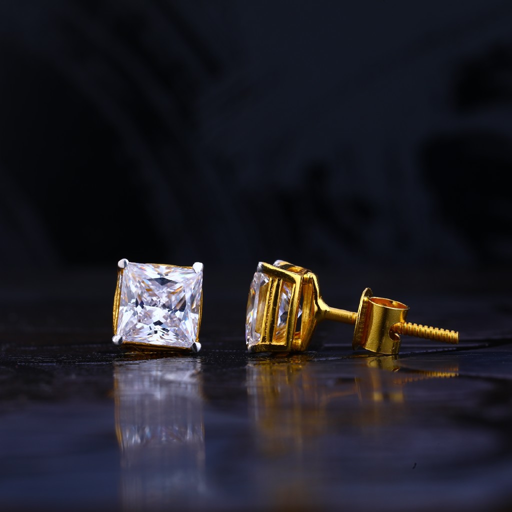 22kt Gold Exclusive Stylish earring LSE15