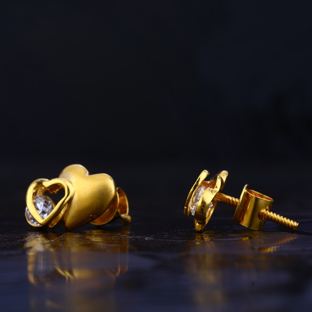 22kt Gold Designer Fancy Earring LSE33