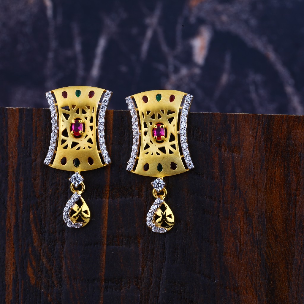 916 Gold Exclusive Earrings For Women LFE285