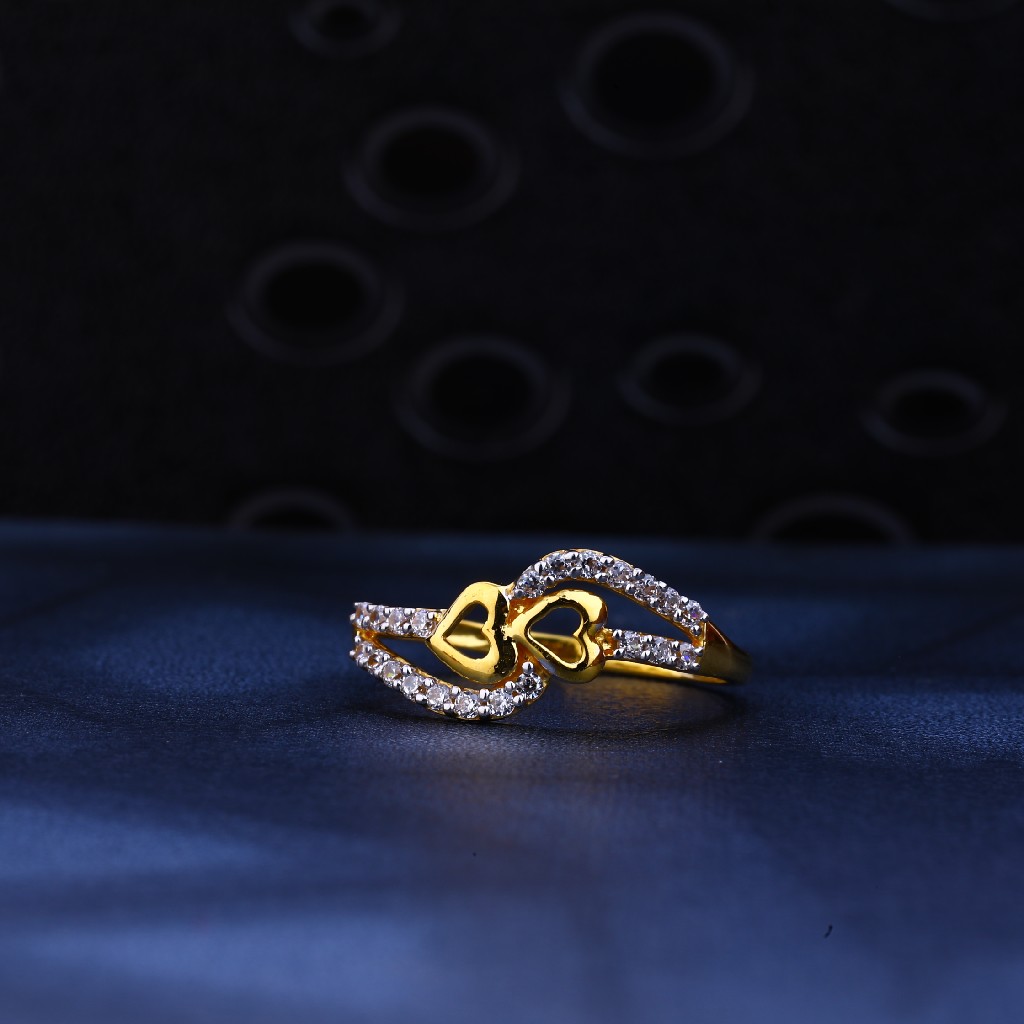 916 Gold Fancy Ladies Ring LR58