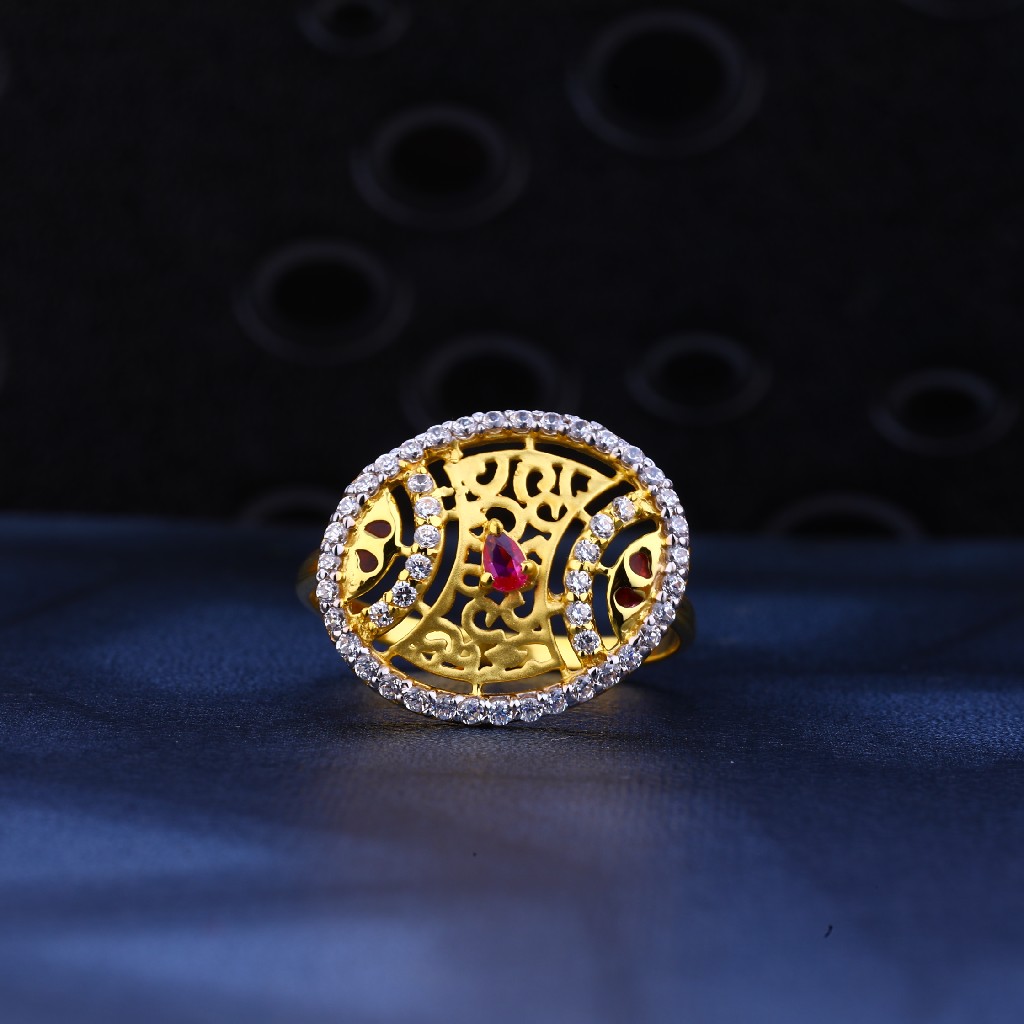 22kt Gold Ladies Hallmark Ring LR69