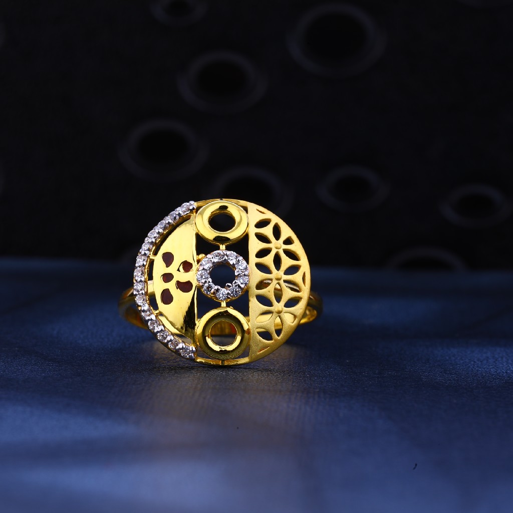 22kt Ladies Hallmark Ring LR78