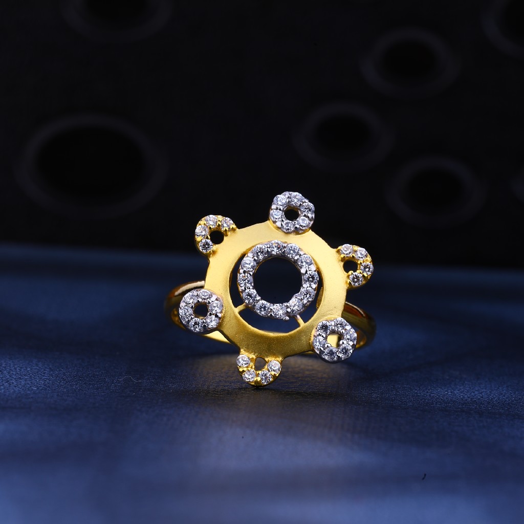 22ct Gold Exclusive Cz Ring LR122