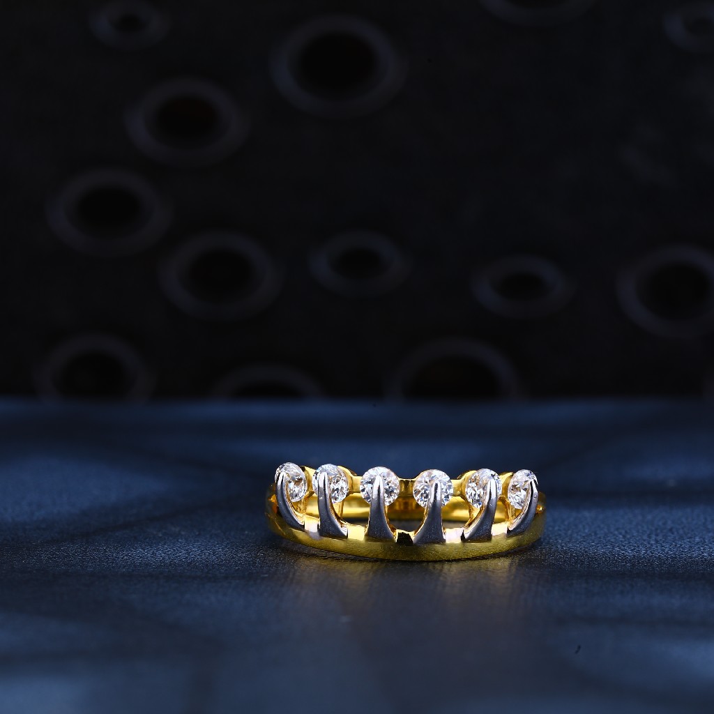 916 Gold Cz Ring LR150