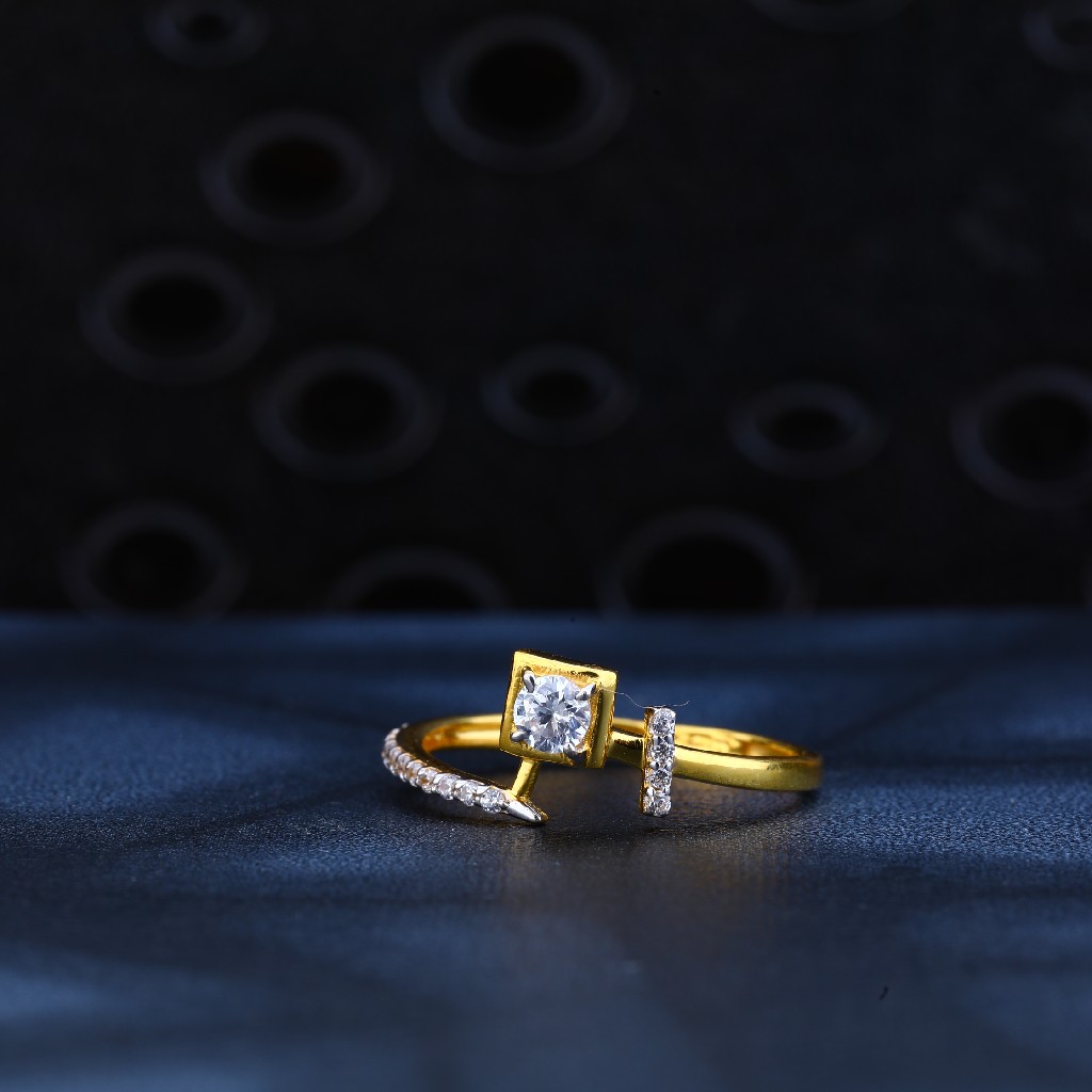 22kt Gold Fancy Ring LR130