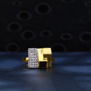 22kt Gold Square Shape Ring LR138