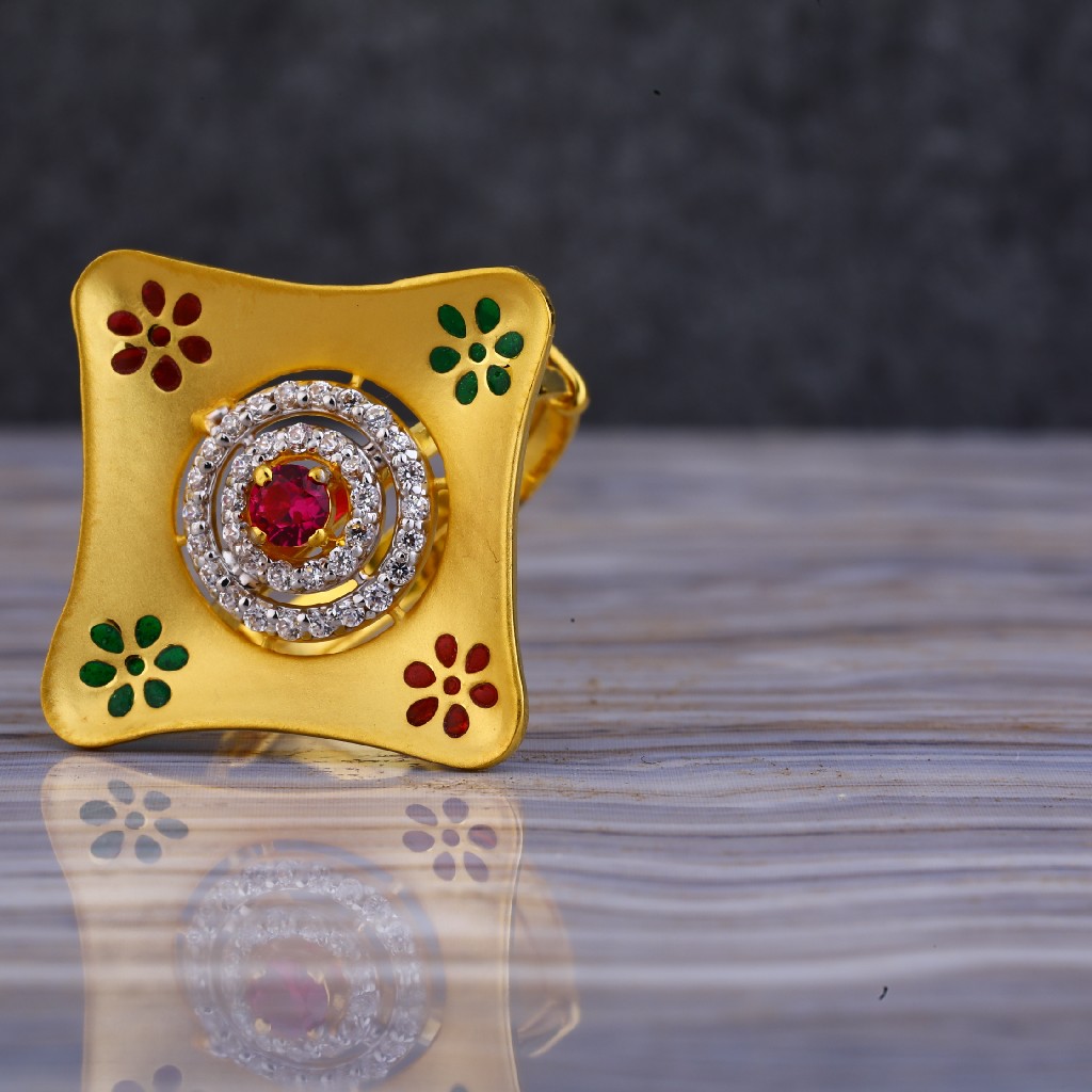 22kt Gold Square Cut Ring LLR132