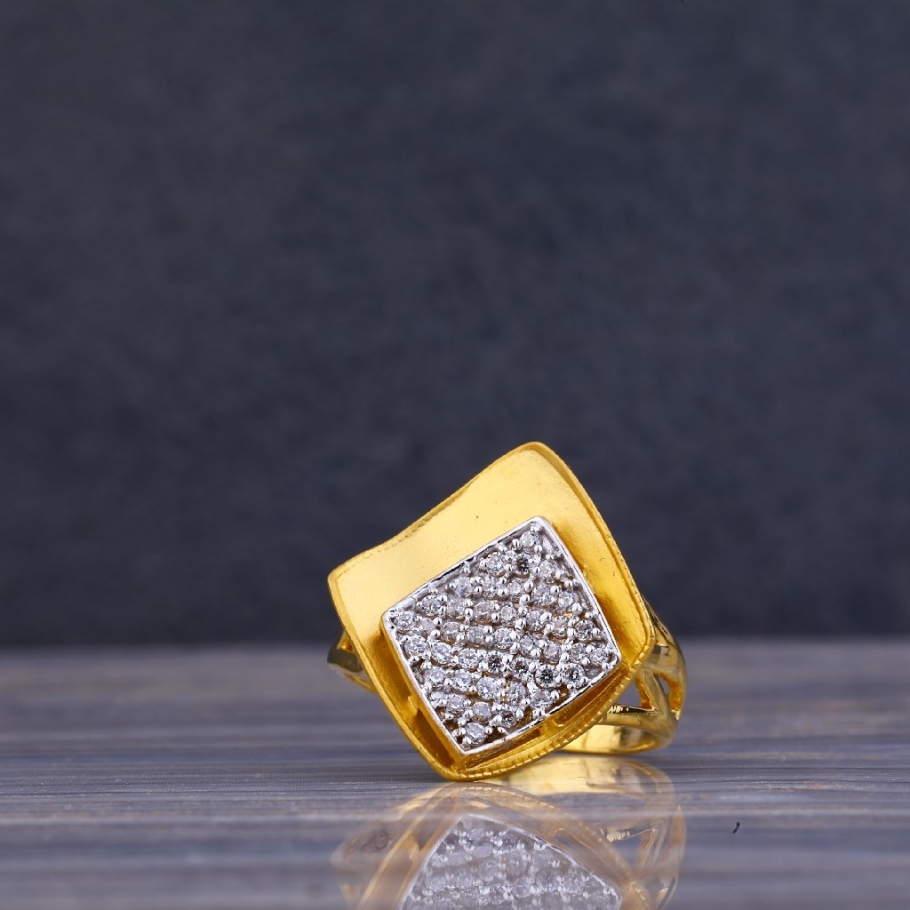 22kt Gold Hallmark Cz Ring LLR78