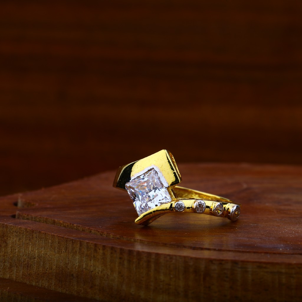 22kt Gold Antique Ring LAR34 - Image 2