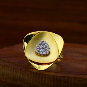 22kt Gold Antique Cz Ring LAR36