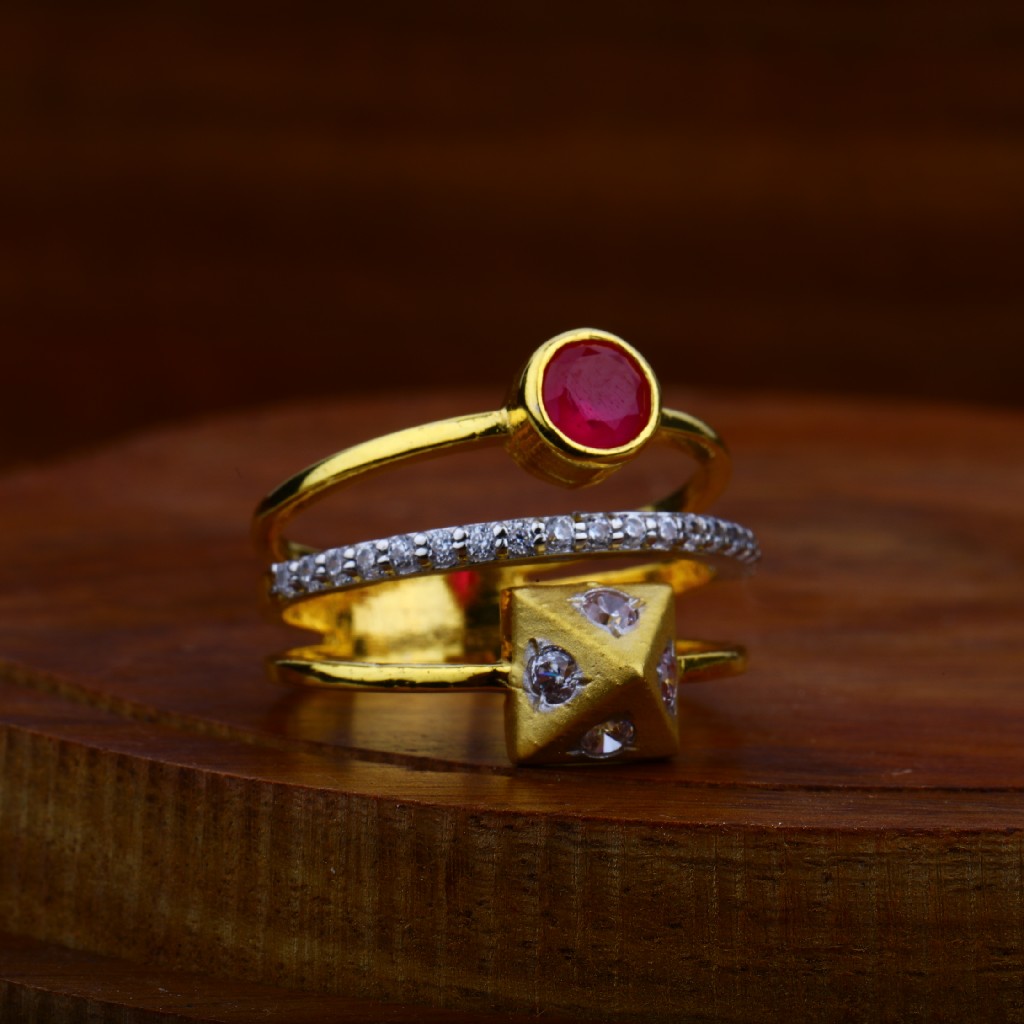 916 Gold cz ring LAR46