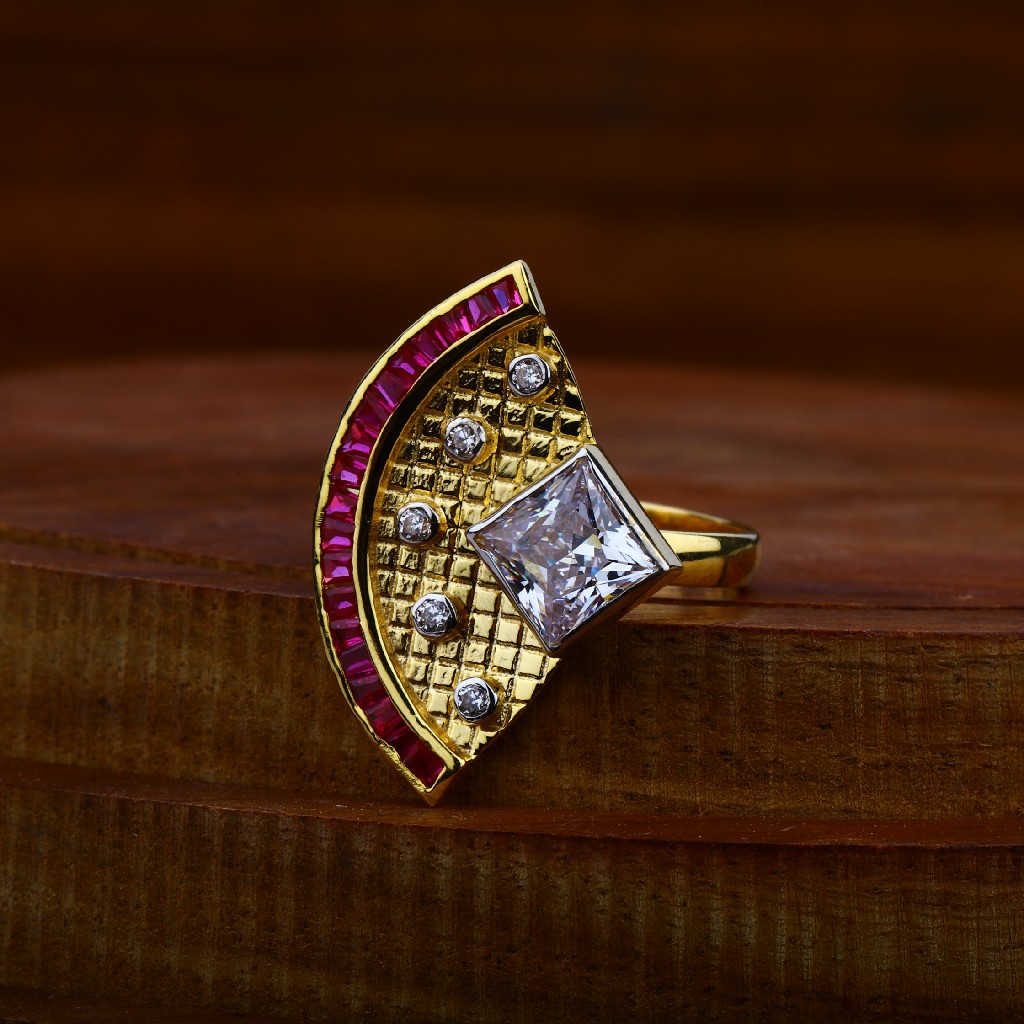 916 Gold Antique Ring LAR52