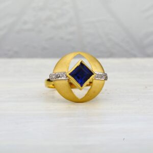 18kt Gold Gemstone Ring LIR06