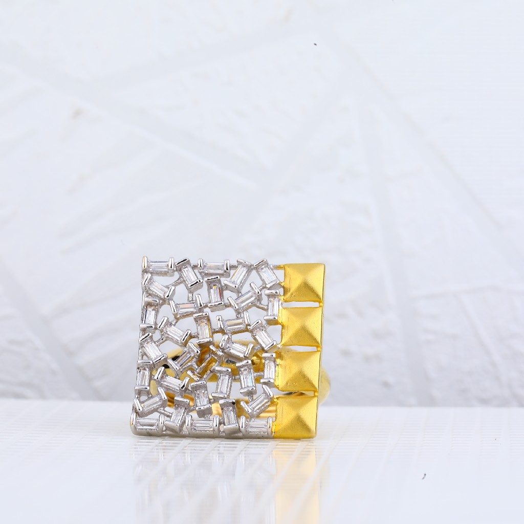 18kt Gold Italian Ring for Ladies LIR38