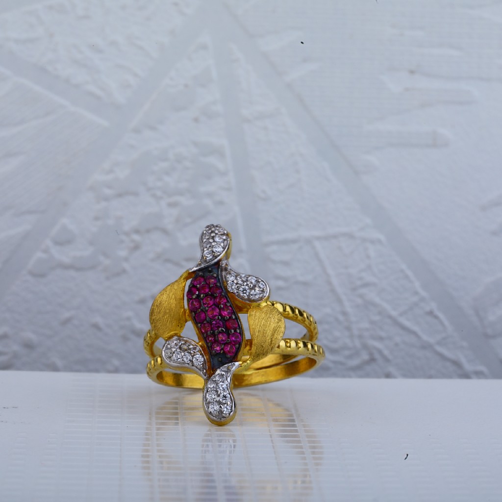 22ct italian gold ladies ring lir10