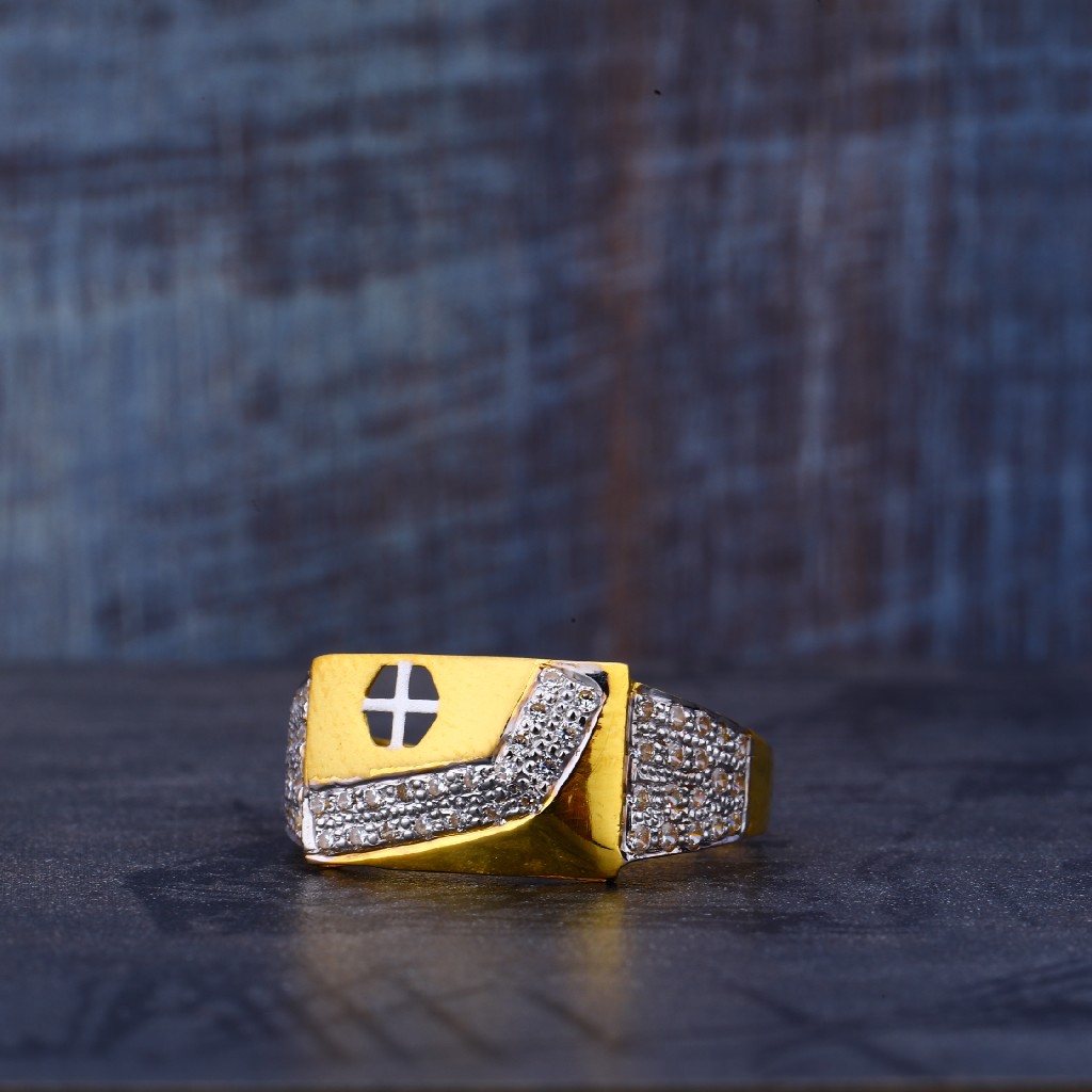 916 Gold Cz Ring MR486
