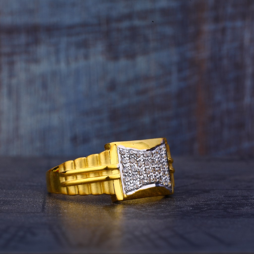 916 Gold Cz Ring MR513