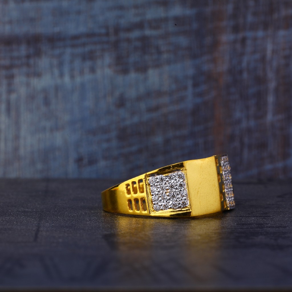 916 Gold Ring MR520