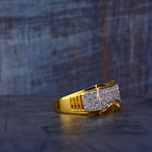 916 Gold Cz Ring MR524