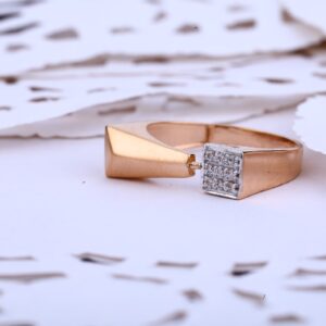 Ladies 18K Rose Gold Fancy Cz Ring-RLR406