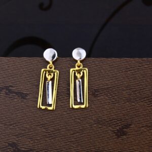 Ladies 916 Gold Designer Plain Earring -LPE25