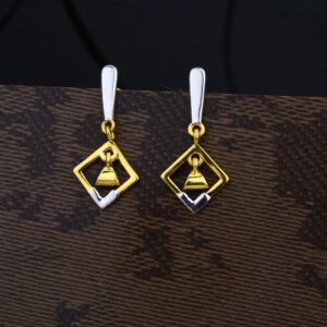 Ladies 22K Gold Fancy Plain Earring -LPE08
