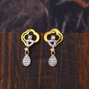 Ladies 22K Gold Fancy Earrings -LFE179