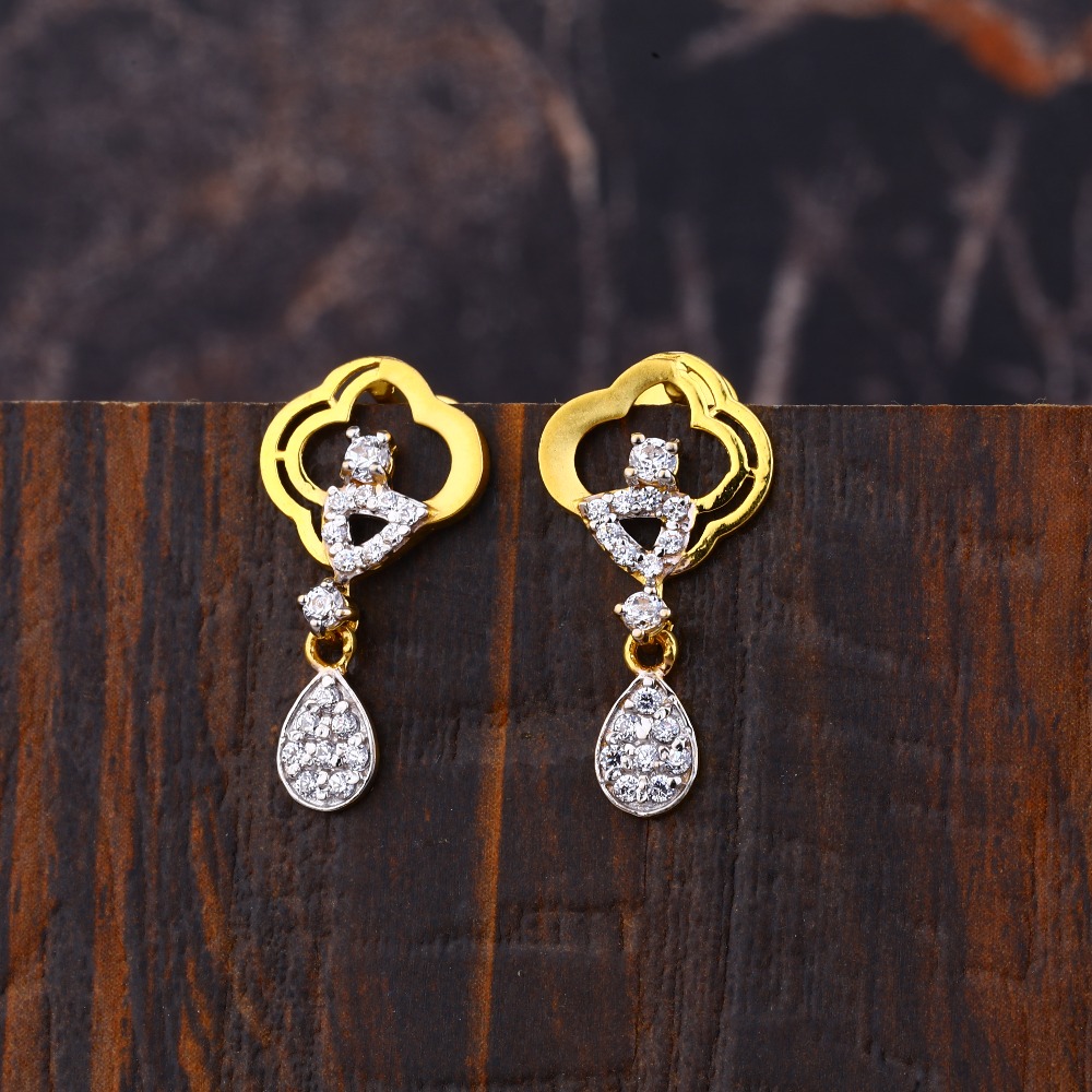 Ladies 22K Gold Fancy Earrings -LFE179
