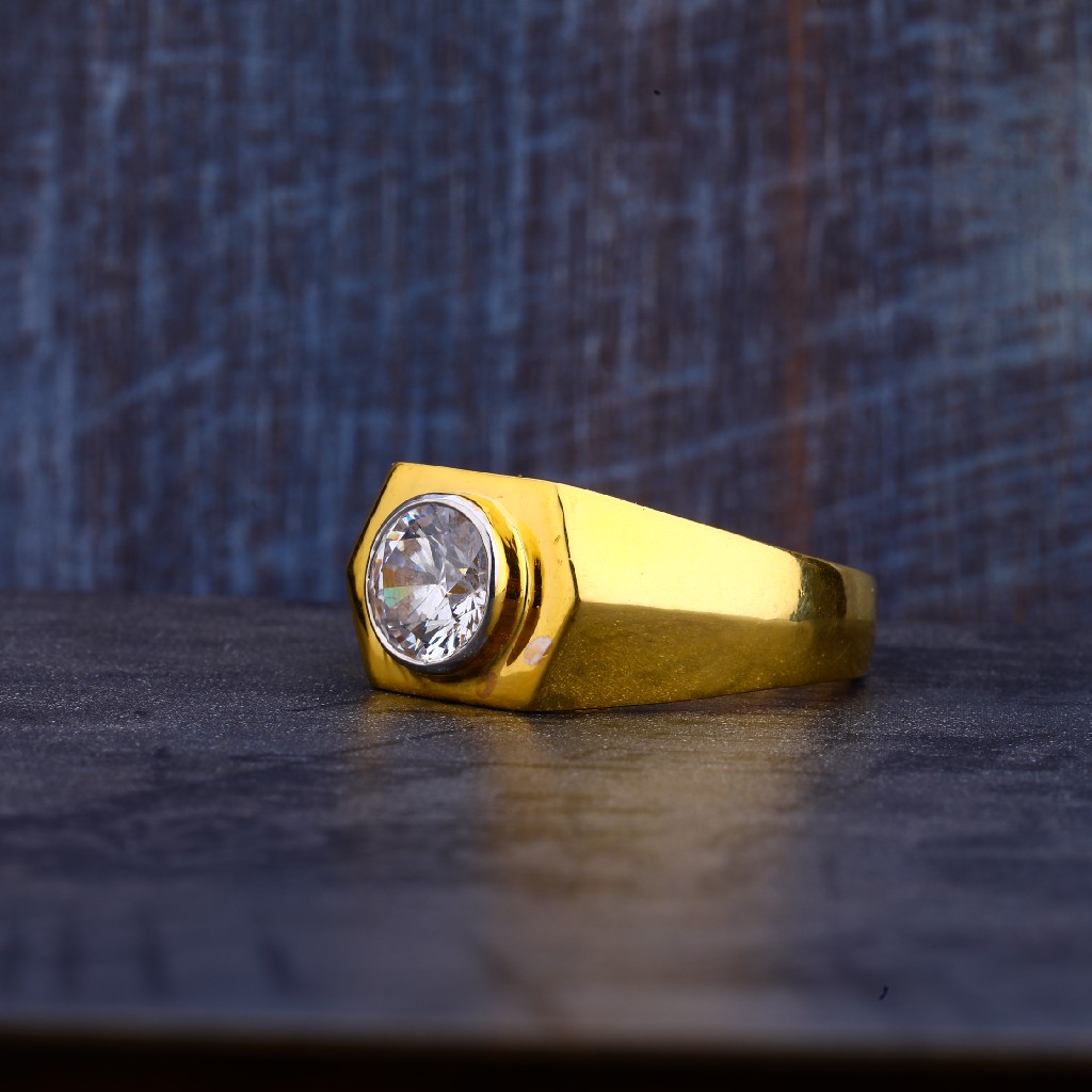 Mens 22K Gold Solitaire Ring MR268