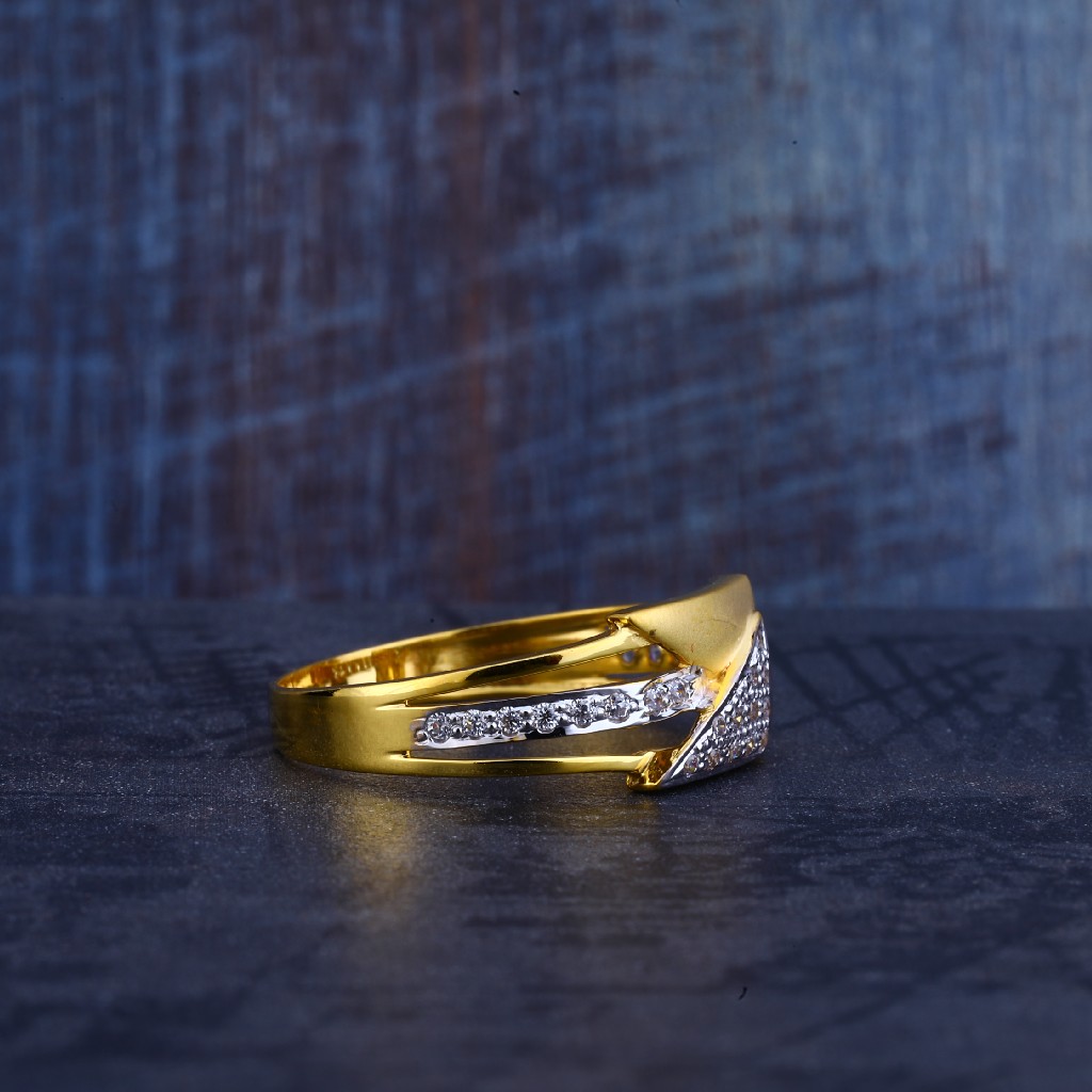 Mens Gold Ring-MR218 - Image 3
