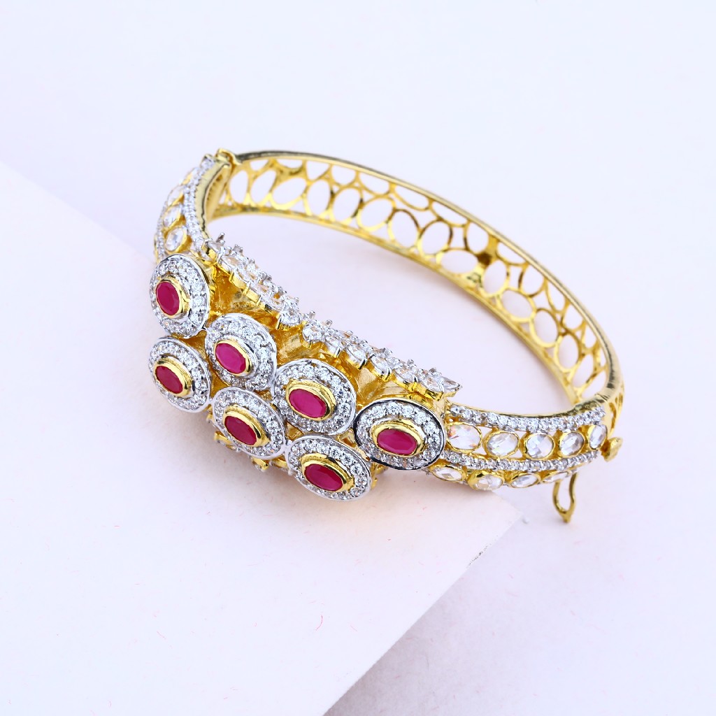 Ladies Gold Italian Kada Bracelet-LIB16