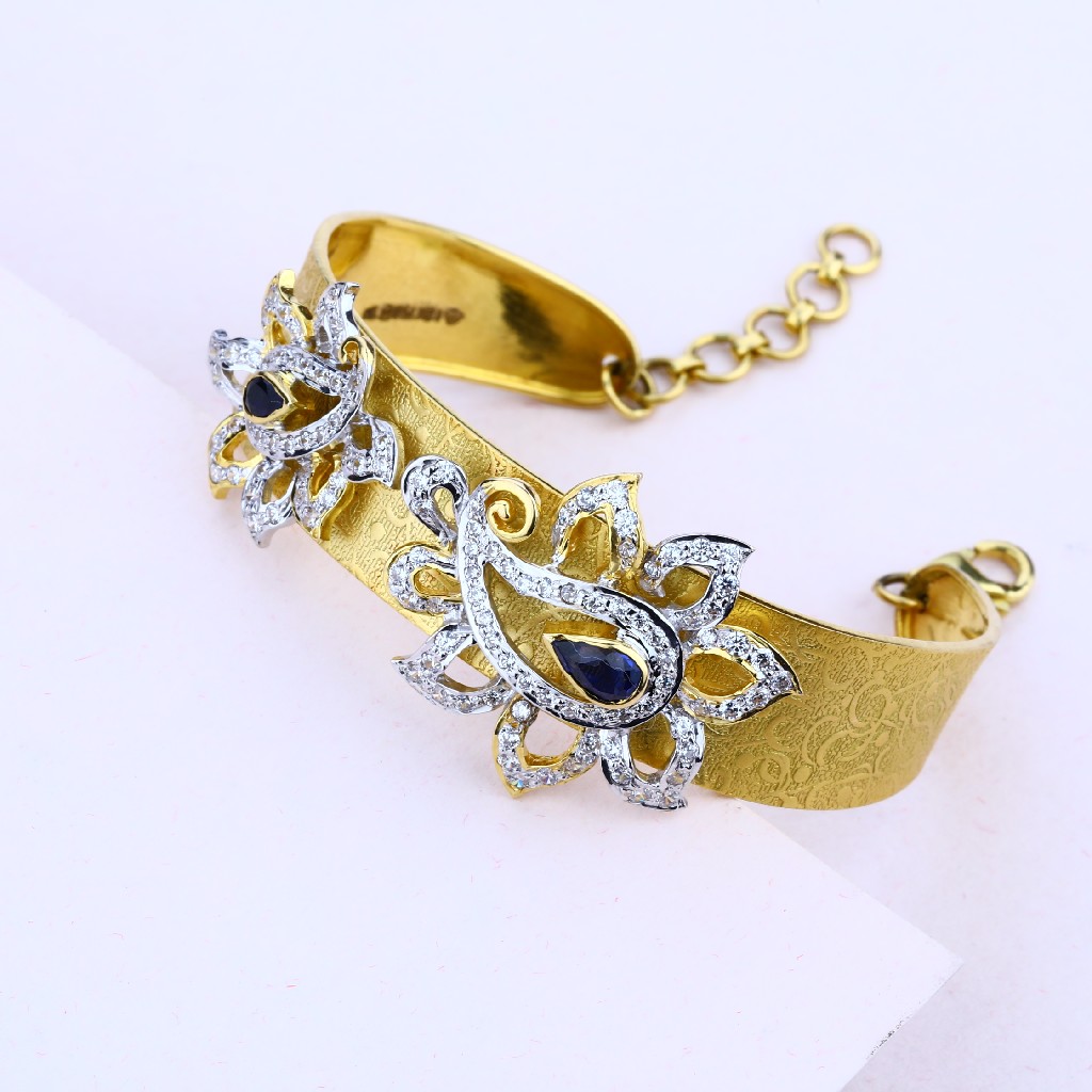 Ladies 18K Italian Gold Kada Bracelet-LIB05