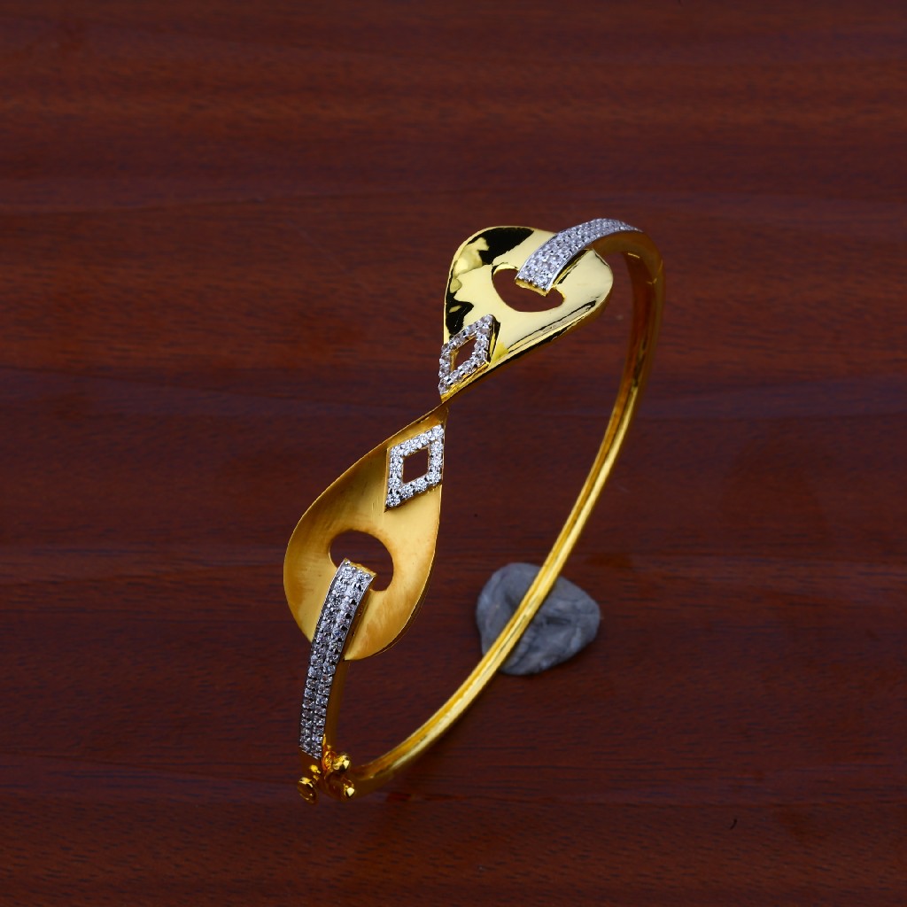 18K Gold Ladies Kada Bracelet-LKB41