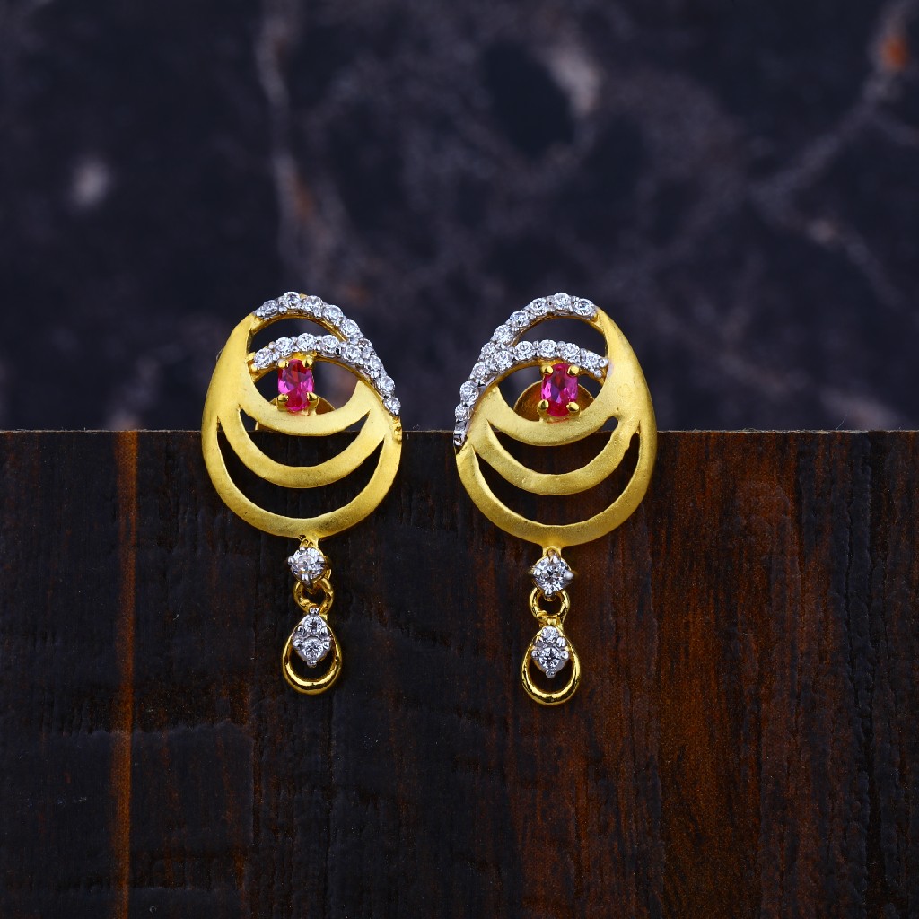 Ladies 22K Fancy Gold Earrings-LFE07