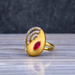 Ladies 22K Gold Diamond Ring-LLR37
