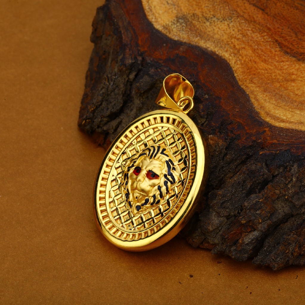 Mens Lion Design 18K Gold Hollow Pendant-HLP57