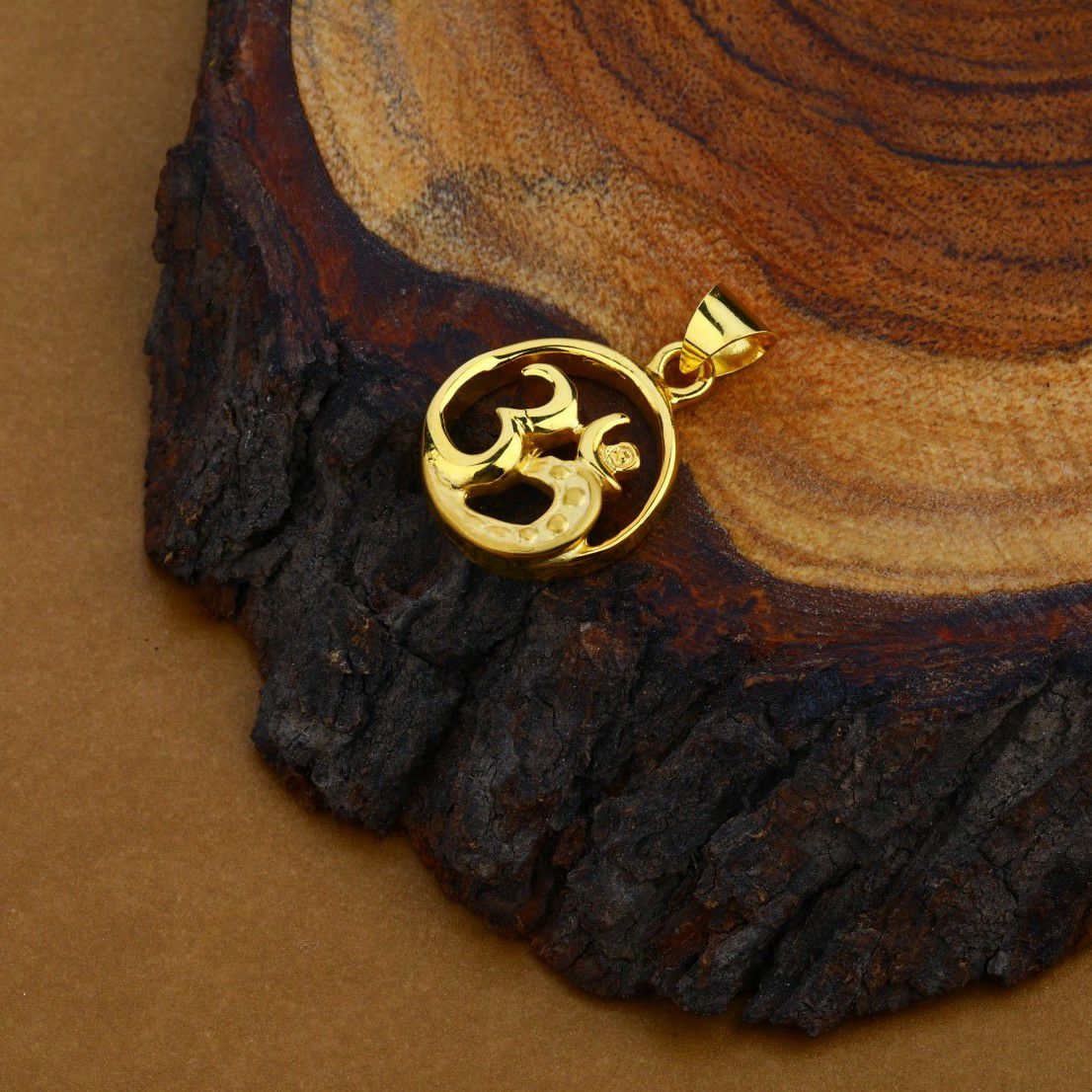 Om God Hollow 18K Gold Pendant-HLP18