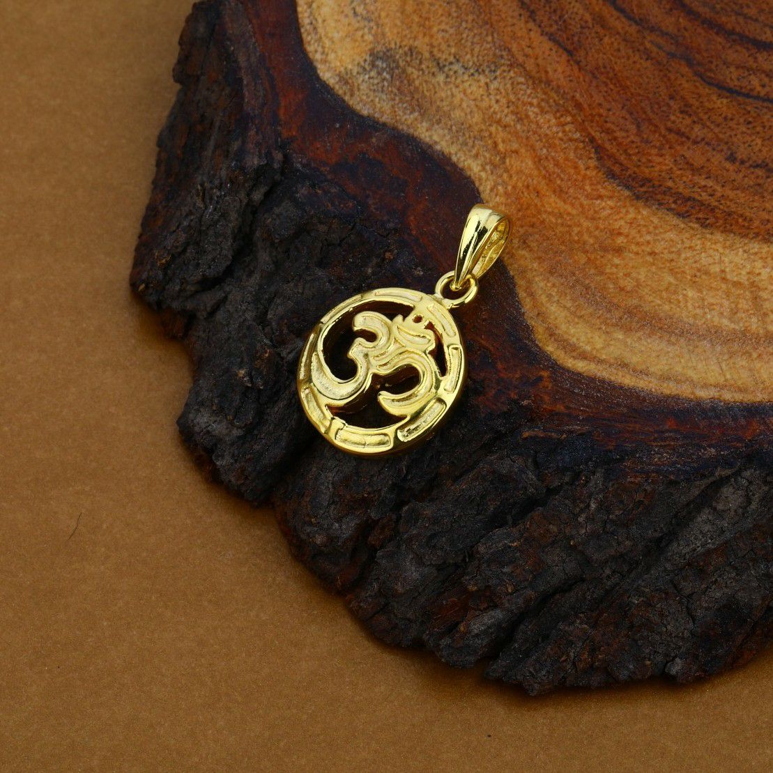 Om God Hollow 18K Gold Pendant-HLP14