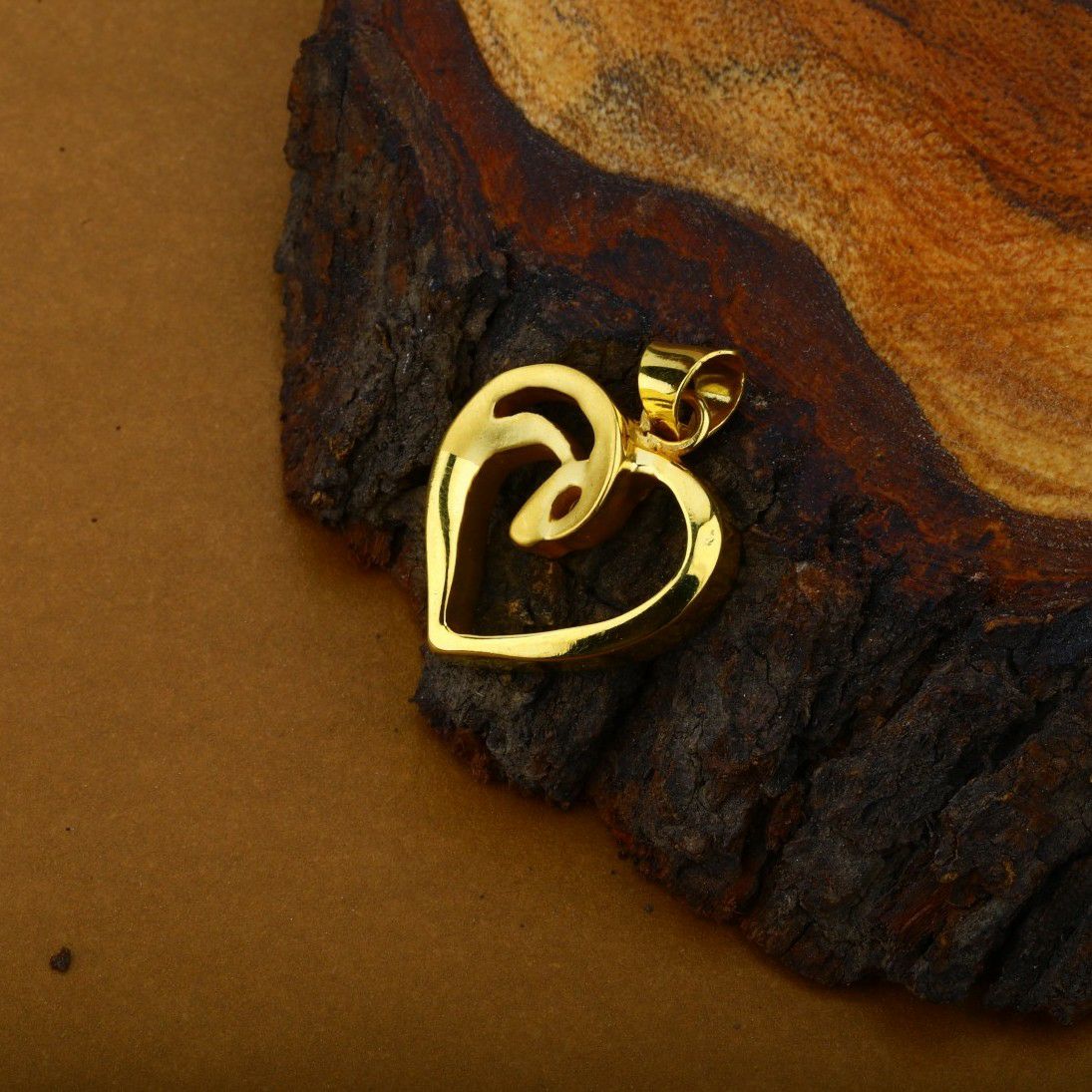 Heart Shape Exclusive Gold Hollow Pendant-HLP07