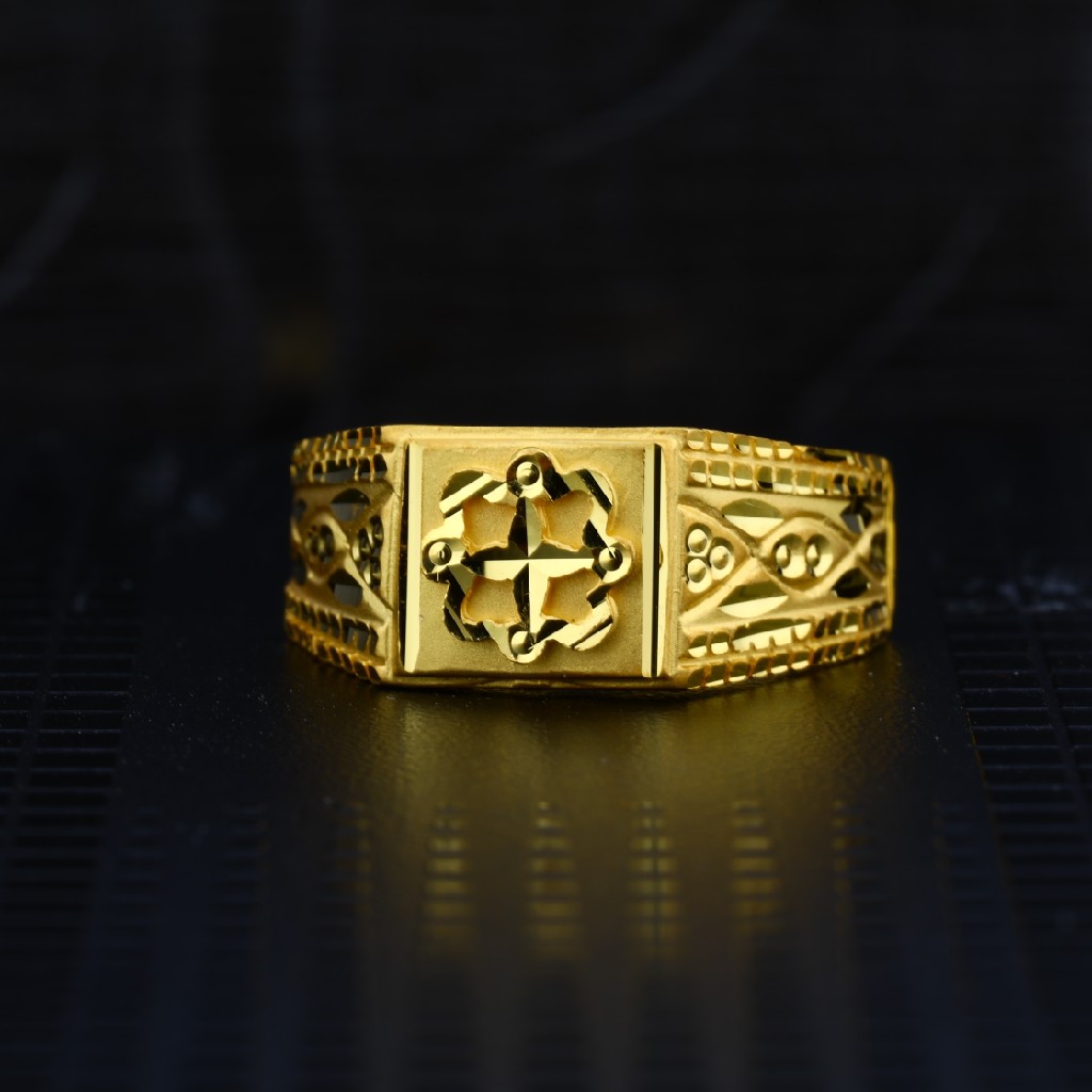 Gold Men's Ring