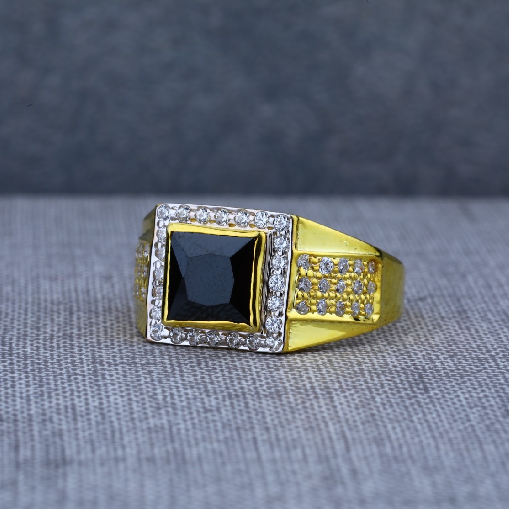 916 Mens Daily Wear Solitaire Gold Ring-MSR29