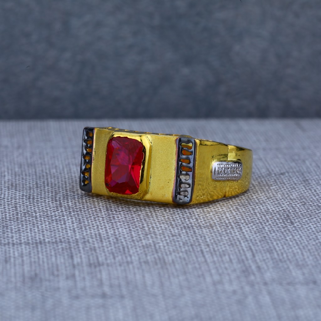 Mens Simple Fancy Daily Wear Solitaire Gold Ring-MSR28