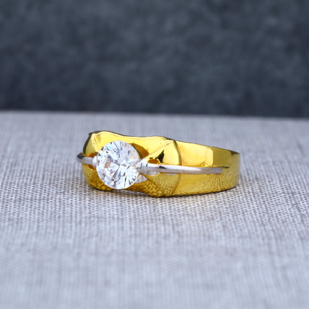 Daily Wear Mens Fancy Solitaire Gold Ring-MSR21