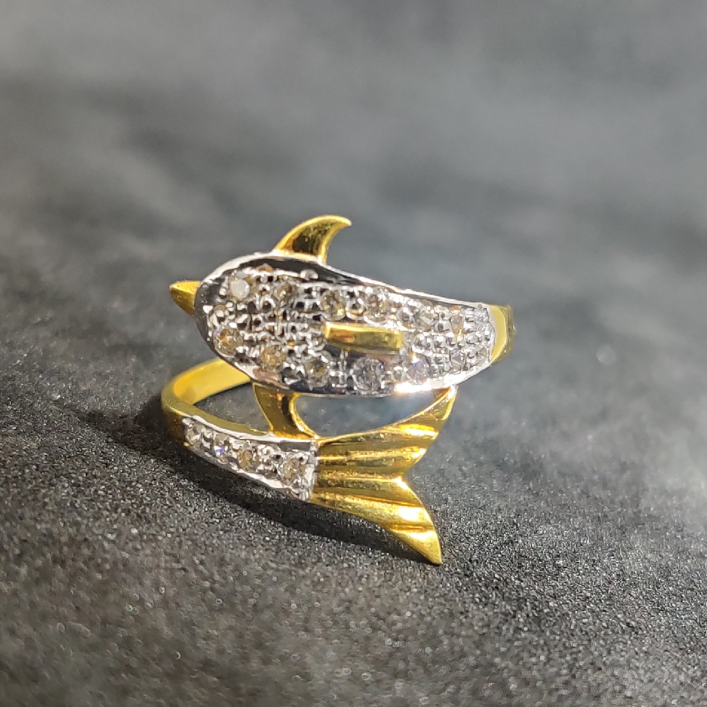 916 Premium Designer Fish Gold Ring-24804