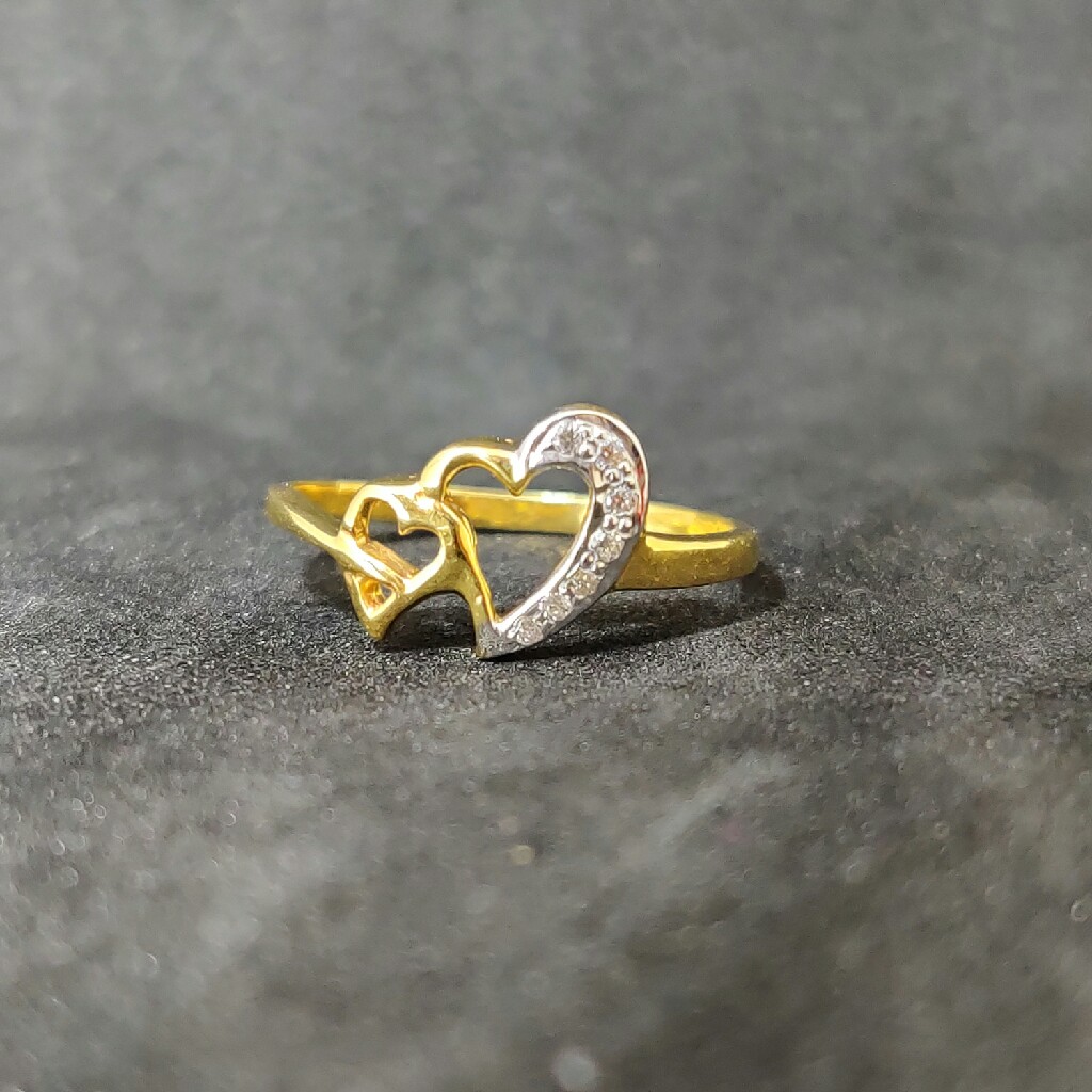 22k Ladies Casual Wear Gold Ring-17020