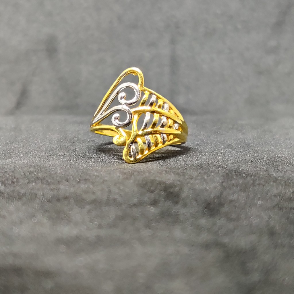 916 Ladies Plain Gold Ring
