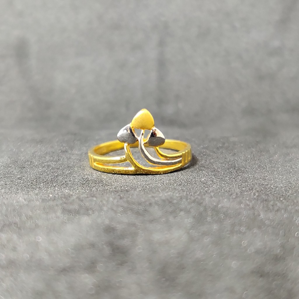 916 Ladies Plain Gold Ring