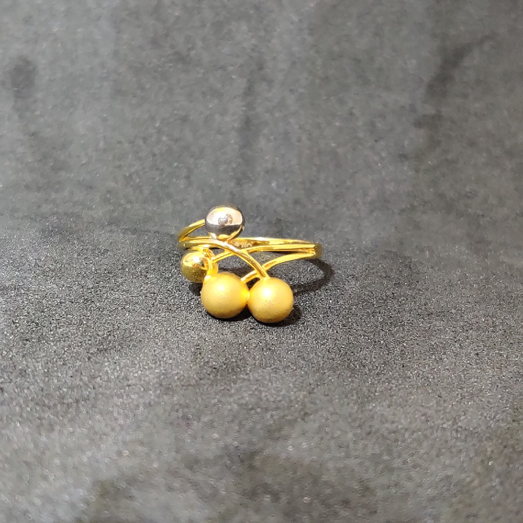 916 Ladies Plain Gold Ring
