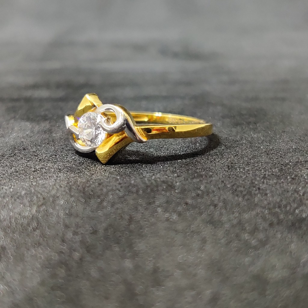 22k Ladies Single Stone Ring - Image 2