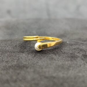 916 Ladies Single Stone Ring